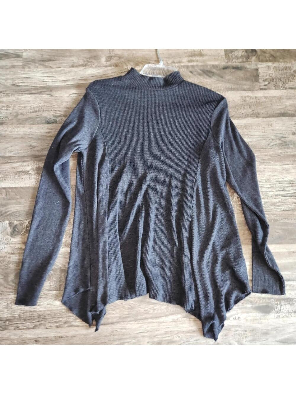T.la Swing Turtle Neck Top